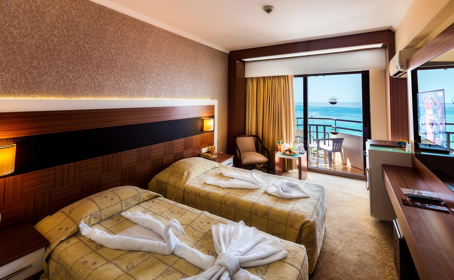 Derici Hotel Кушадасы Экстерьер фото