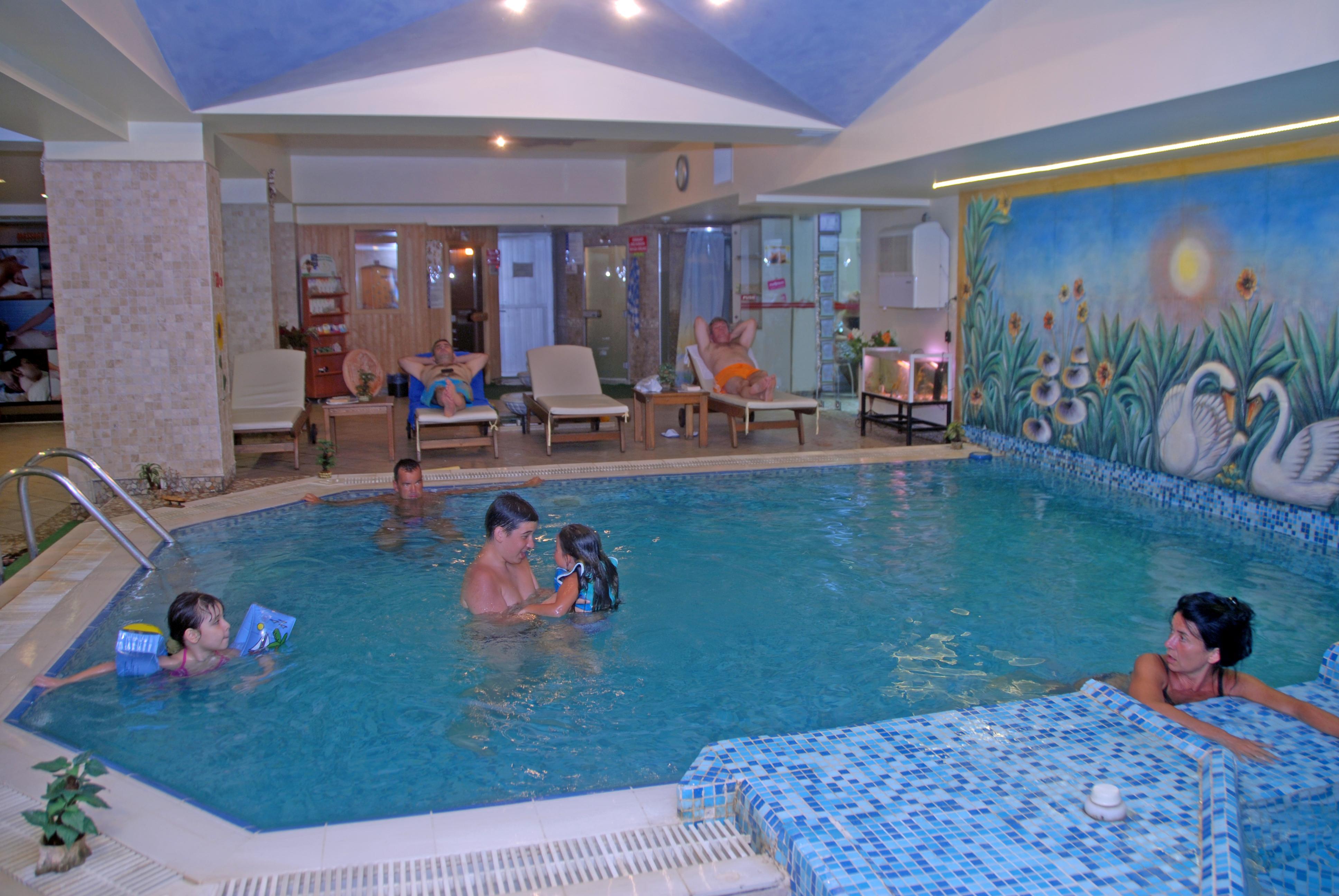 Derici Hotel Кушадасы Экстерьер фото