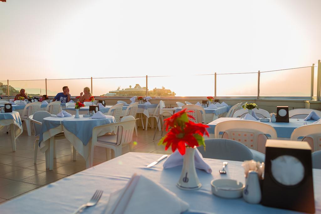 Derici Hotel Кушадасы Экстерьер фото